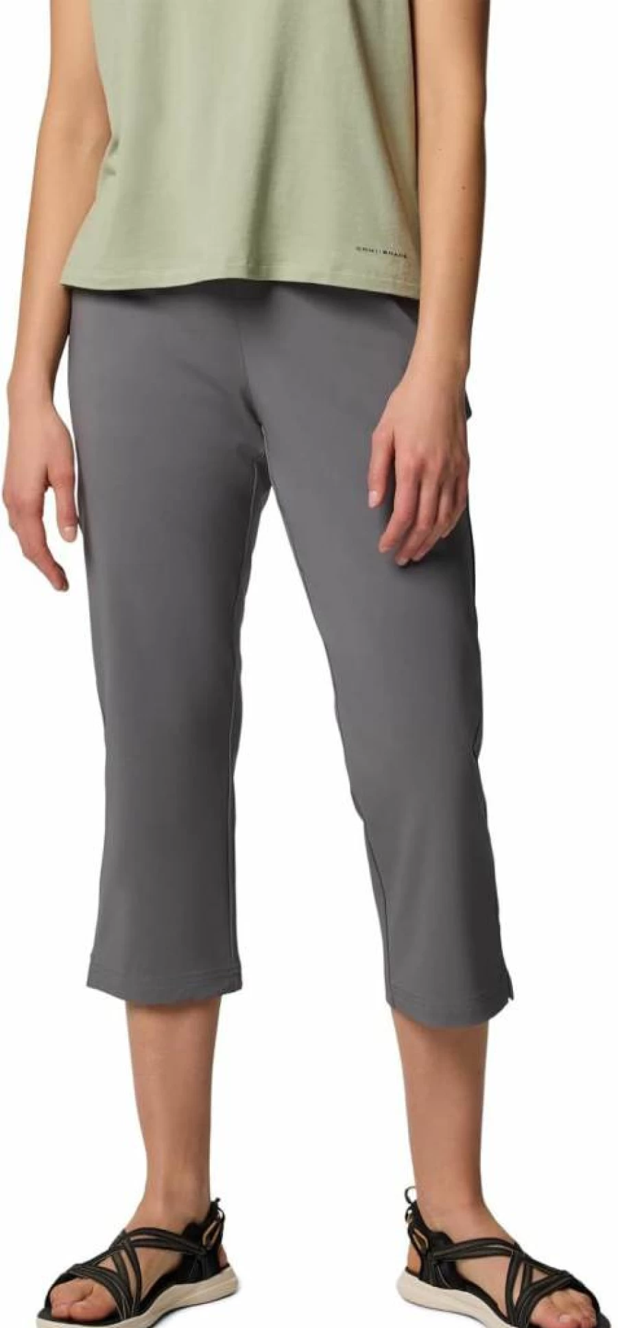Columbia Women's All-Season Capri Pants - Lightweight, Versatile for Hiking & Travel